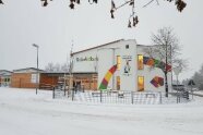 Außenansicht Gebäude Entdecker-kindergarten Neustadt
